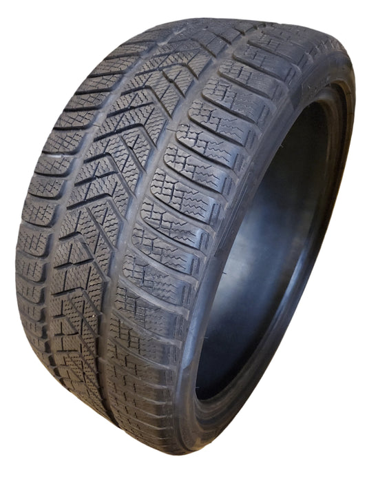USED OS PIRELLI WINTER SOTTOZERO 3 N0 P 275 35 21 103V XL WINTER TIRE ‎2522700