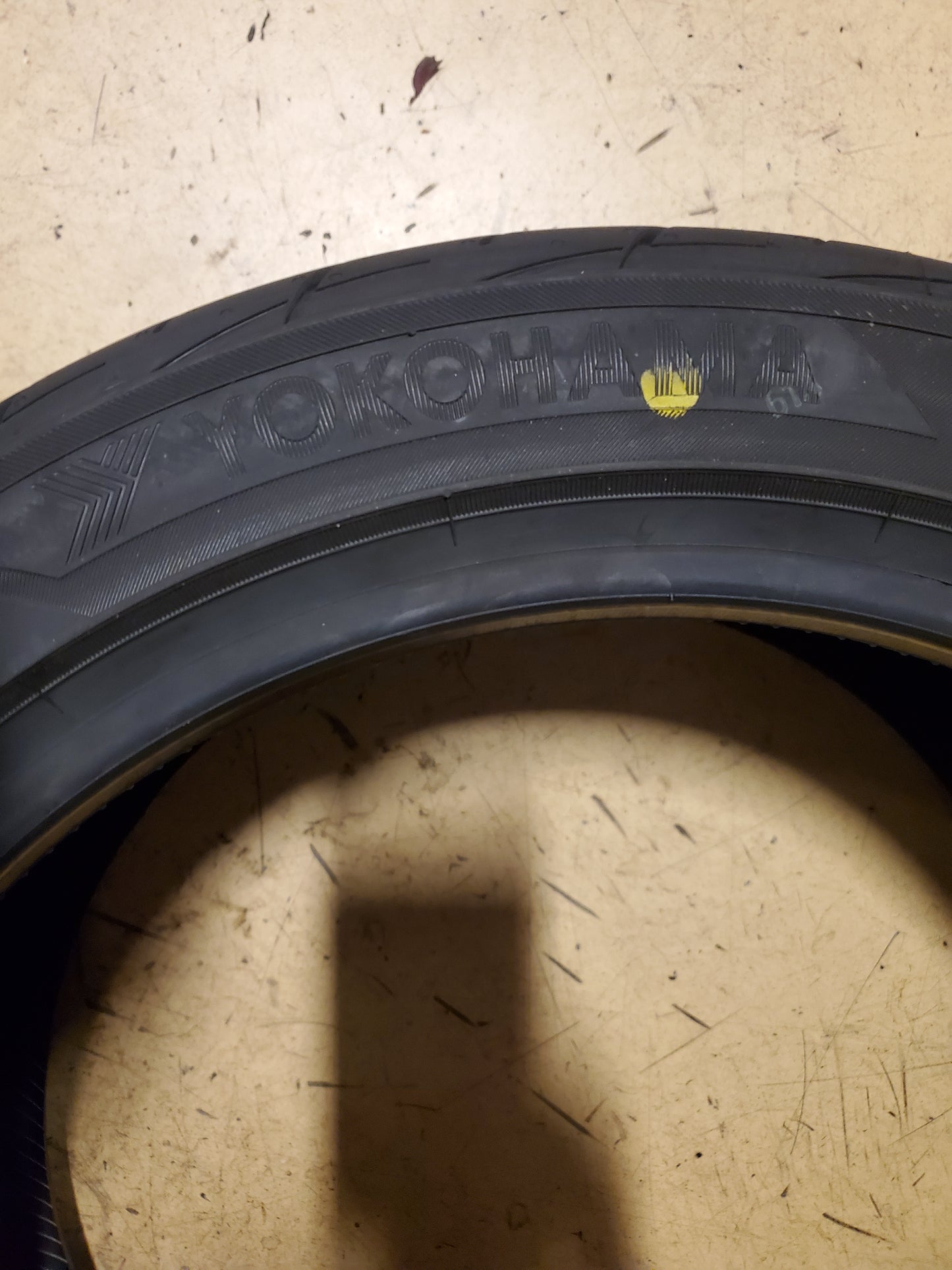 YOKOHAMA ADVAN FLEVA V701 BSW P 205 45 16 87W XL UHP TIRE 110170136