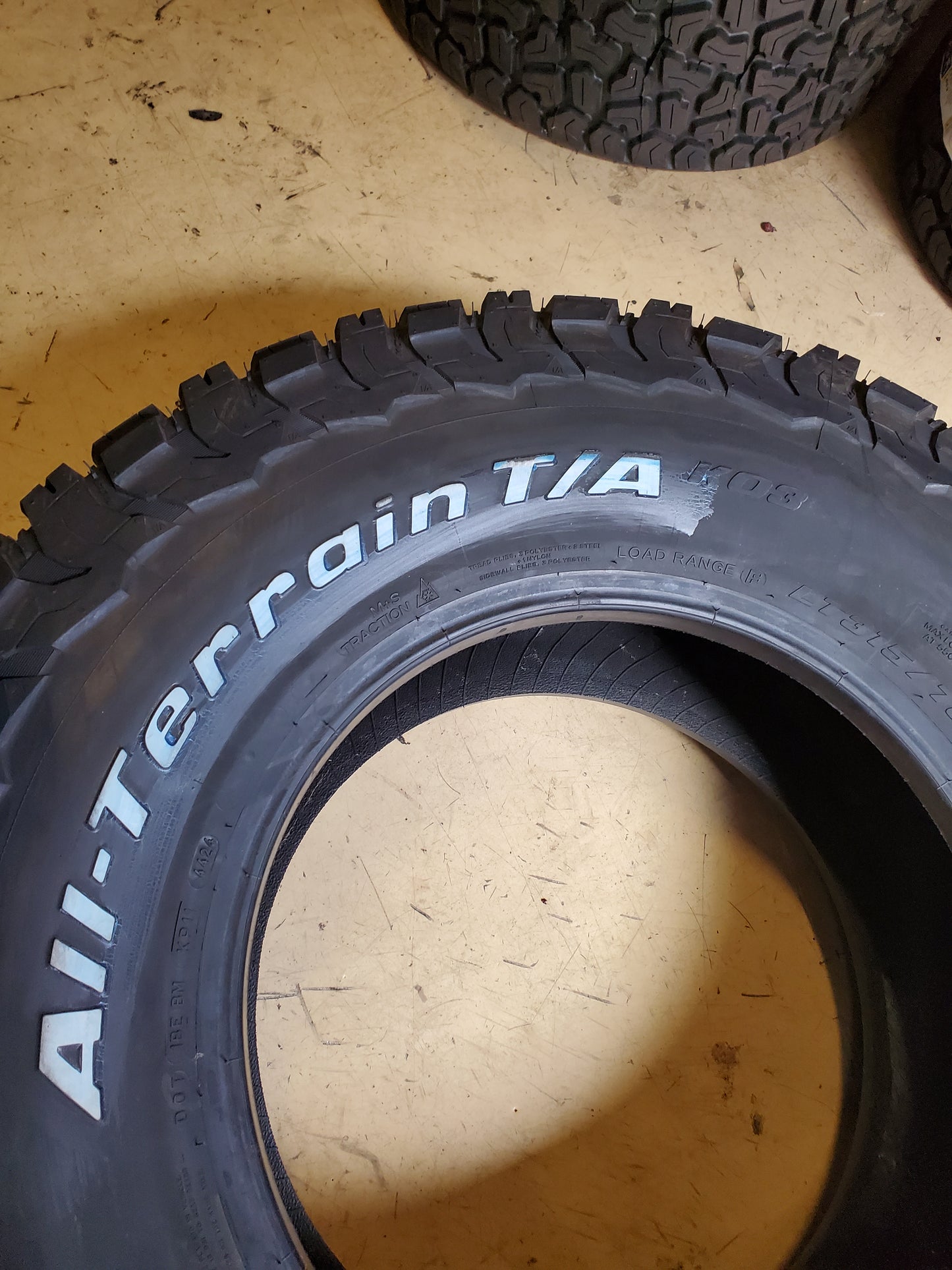 BFGOODRICH ALL-TERRAIN T/A KO3 RWL LT 315 70 17 128S 12PLY  TIRE 68284