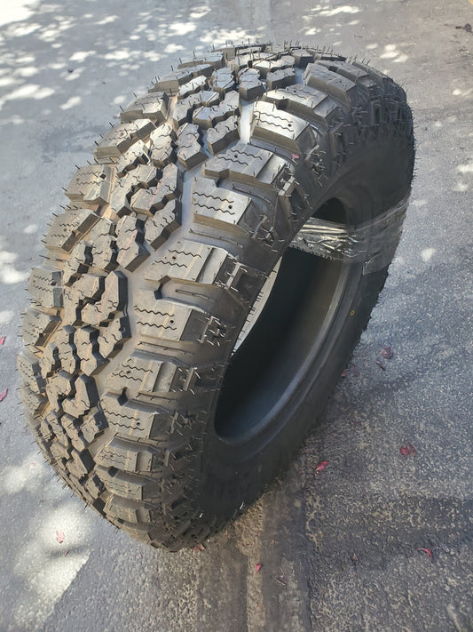 (TODO) KANATI TRAIL HOG A/T-4 BSW LT 275 70 18 125/122Q 10PLY ALL TERRAIN TIRE LTH1827570E