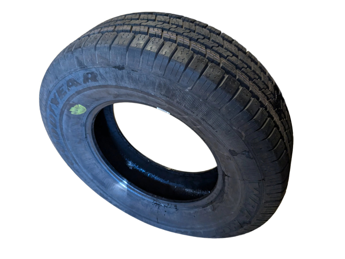 NOS GOODYEAR WRANGLER SR-A BSW P 265 70 17 113R ALL SEASON TIRE 183106436