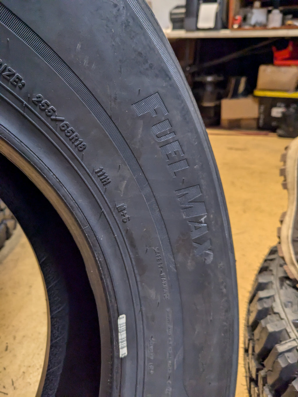 4 GOODYEAR ASSURANCE FUELMAX P 255 65 18 111H SL ALL SEASON TIRE 738004571