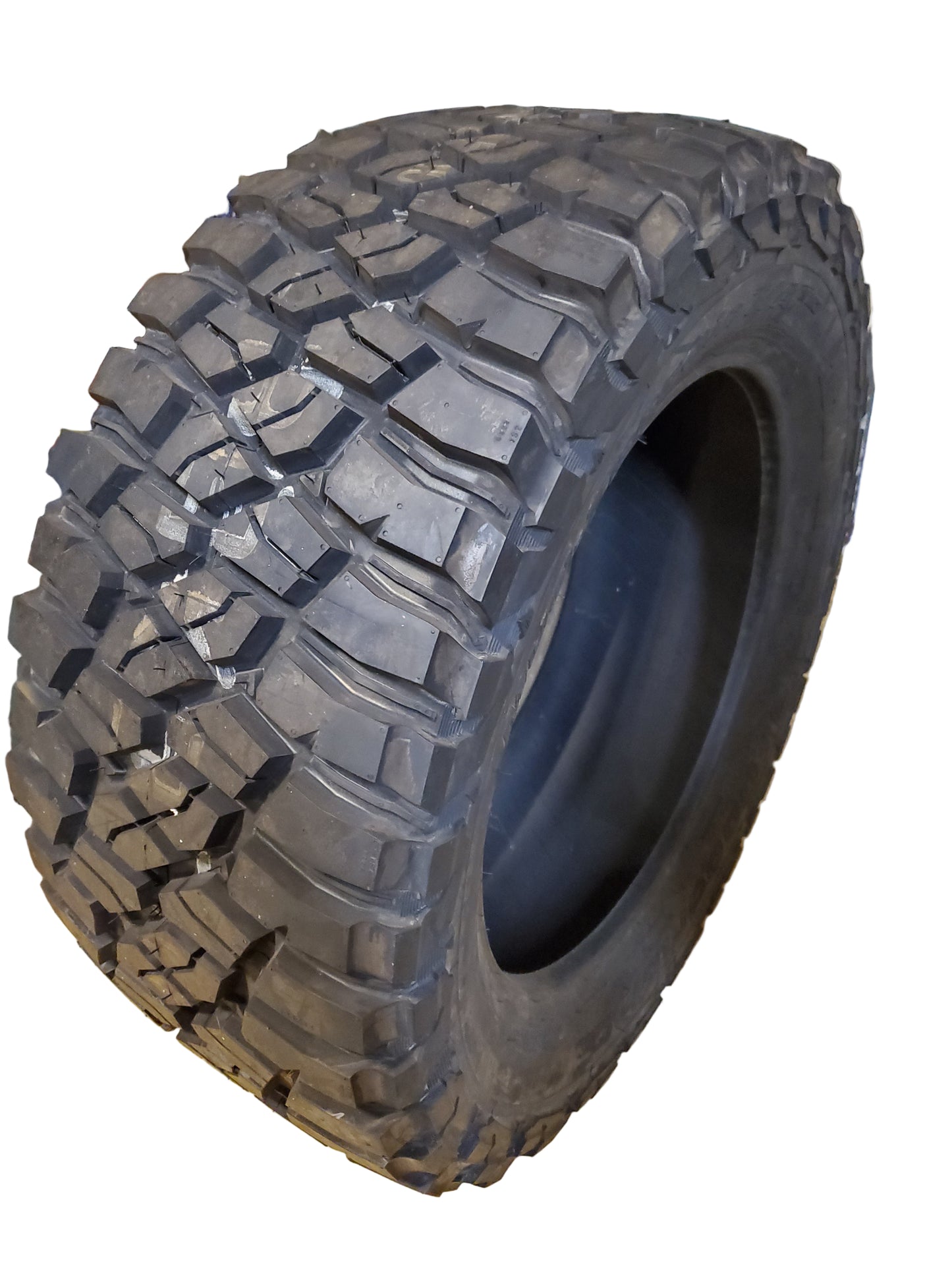 NOS BFGOODRICH MUD TERRAIN T/A KM3 LT 295 55 20 123/120Q 10PLY MUD TIRE 63019