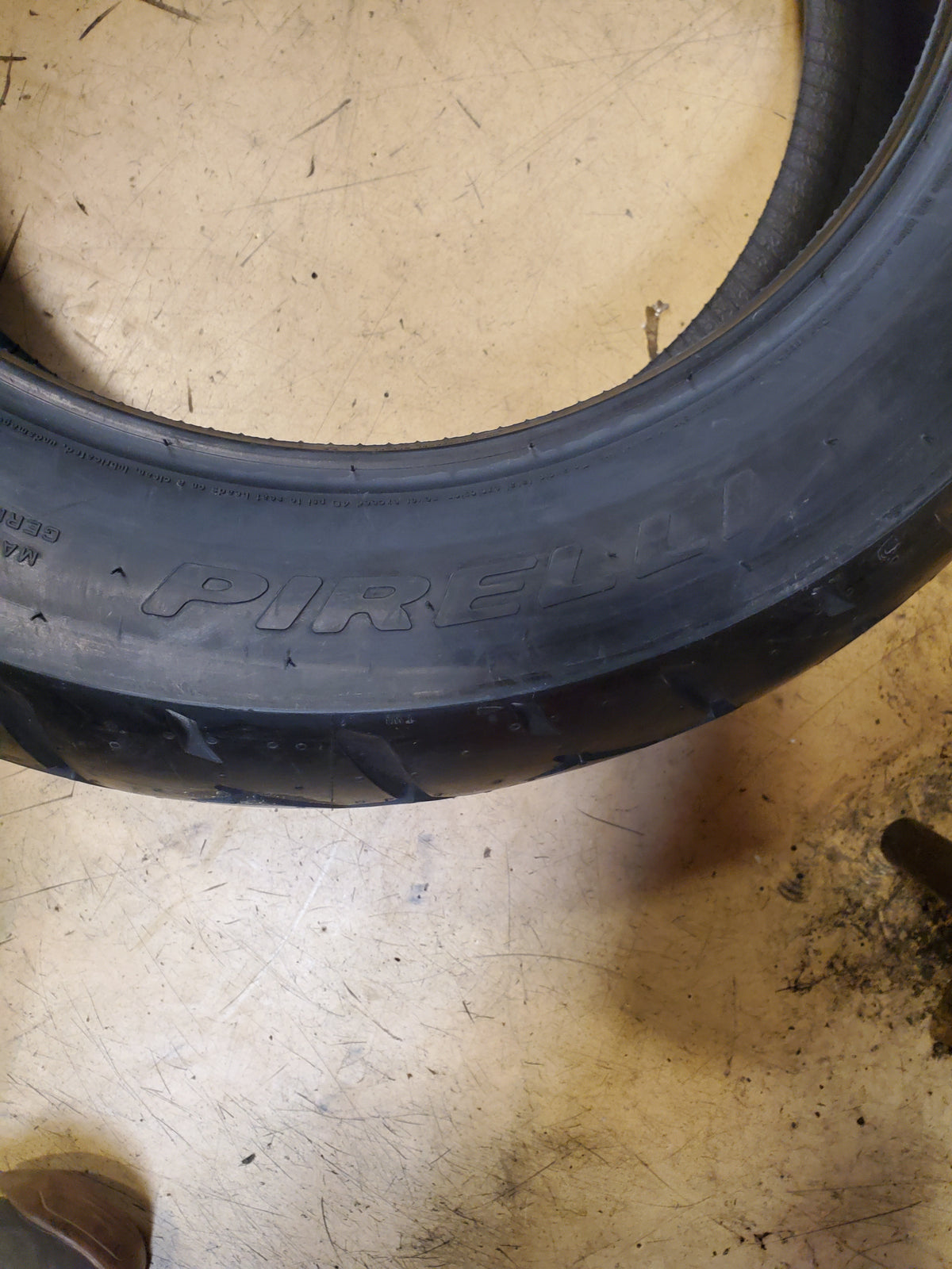 PIRELLI NIGHT DRAGON BSW 180 70 16 77H REAR MOTORCYCLE TIRE 2212300