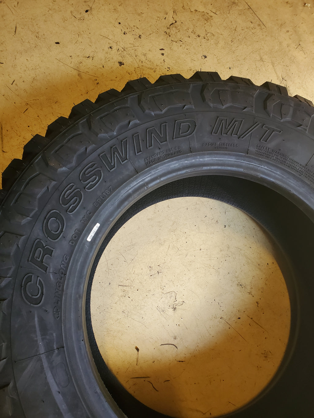 2 LINGLONG CROSSWIND M/T BSW P 265 70 17 121/118Q 10PLY MUD TIRE MTR2820LL