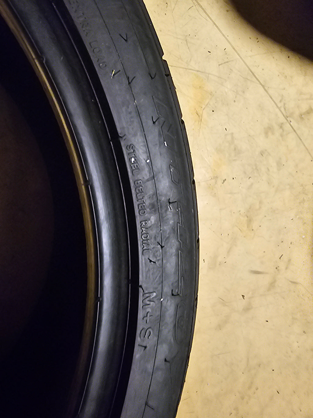 2 NITTO NT420V P 265 35 22 102V XL ALL SEAS0N TIRES 207650