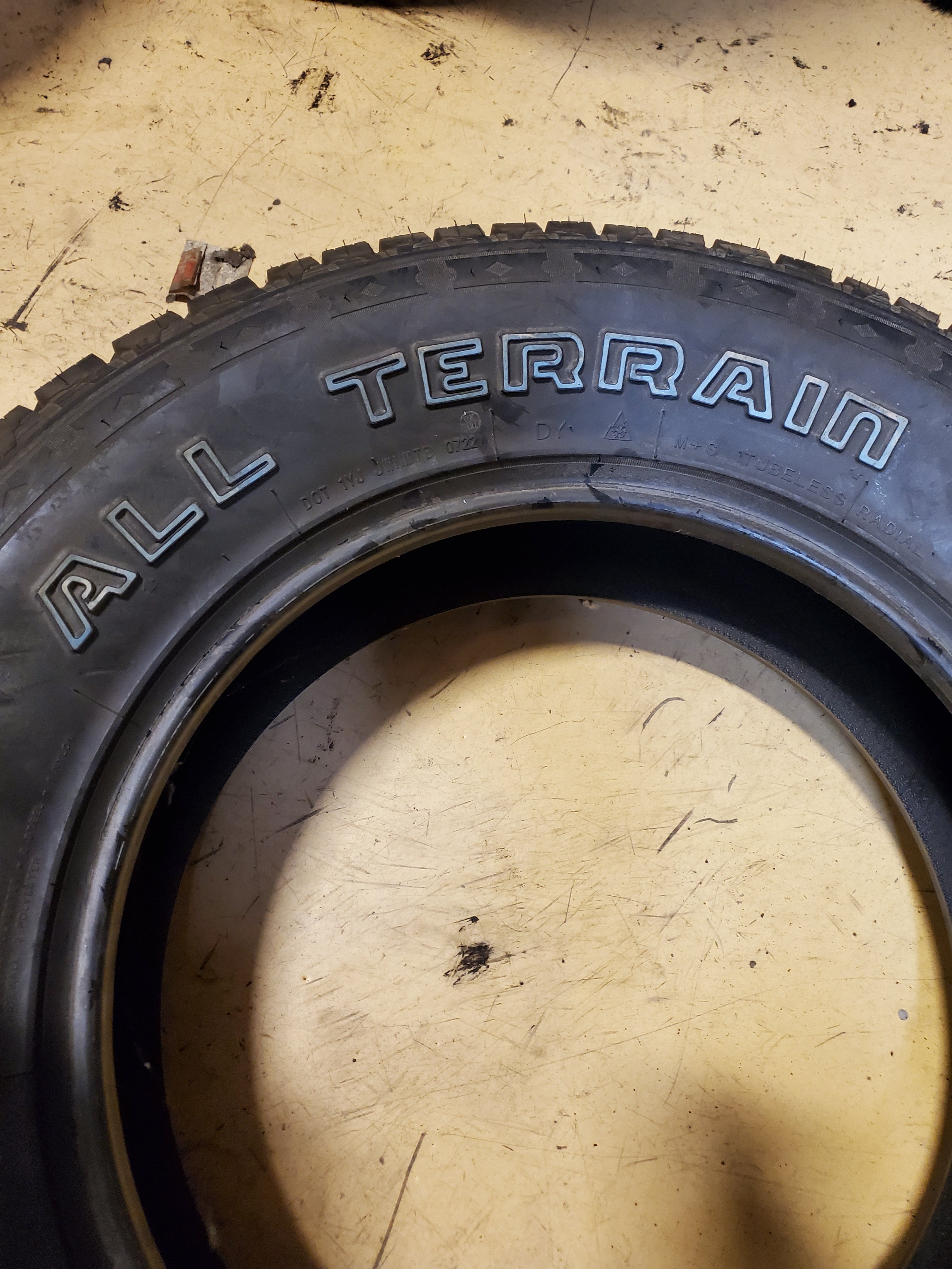 (KSL ONLY) 4 TRAIL GUIDE ALL TERRAIN OWL P 275 65 18 116T ALL TERRAIN TIRES TGT63
