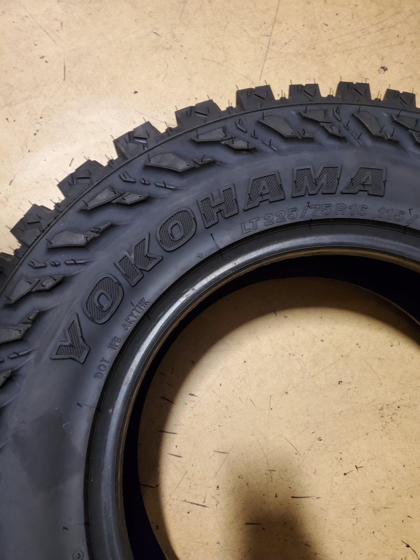 2 YOKOHAMA GEOLANDAR M/T G003 BSW LT 225 75 16 115/112Q 10PLY MUD TIRE 110133313