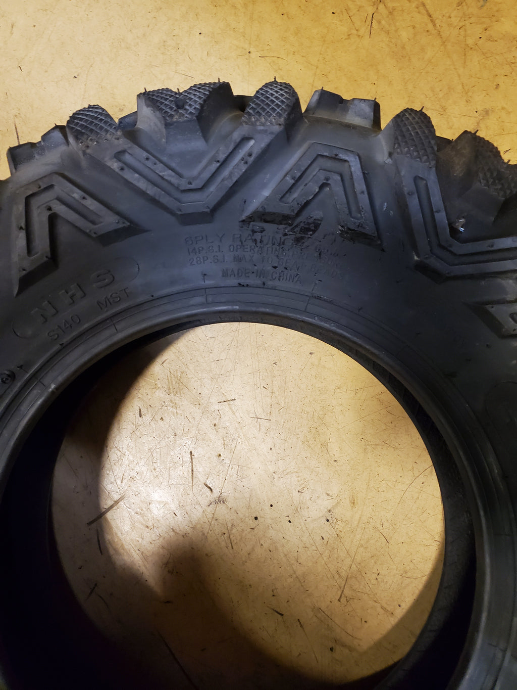 NOS SUNF BSW AT 24 8 12 6PLY ATV/UTV TIRE A001240812