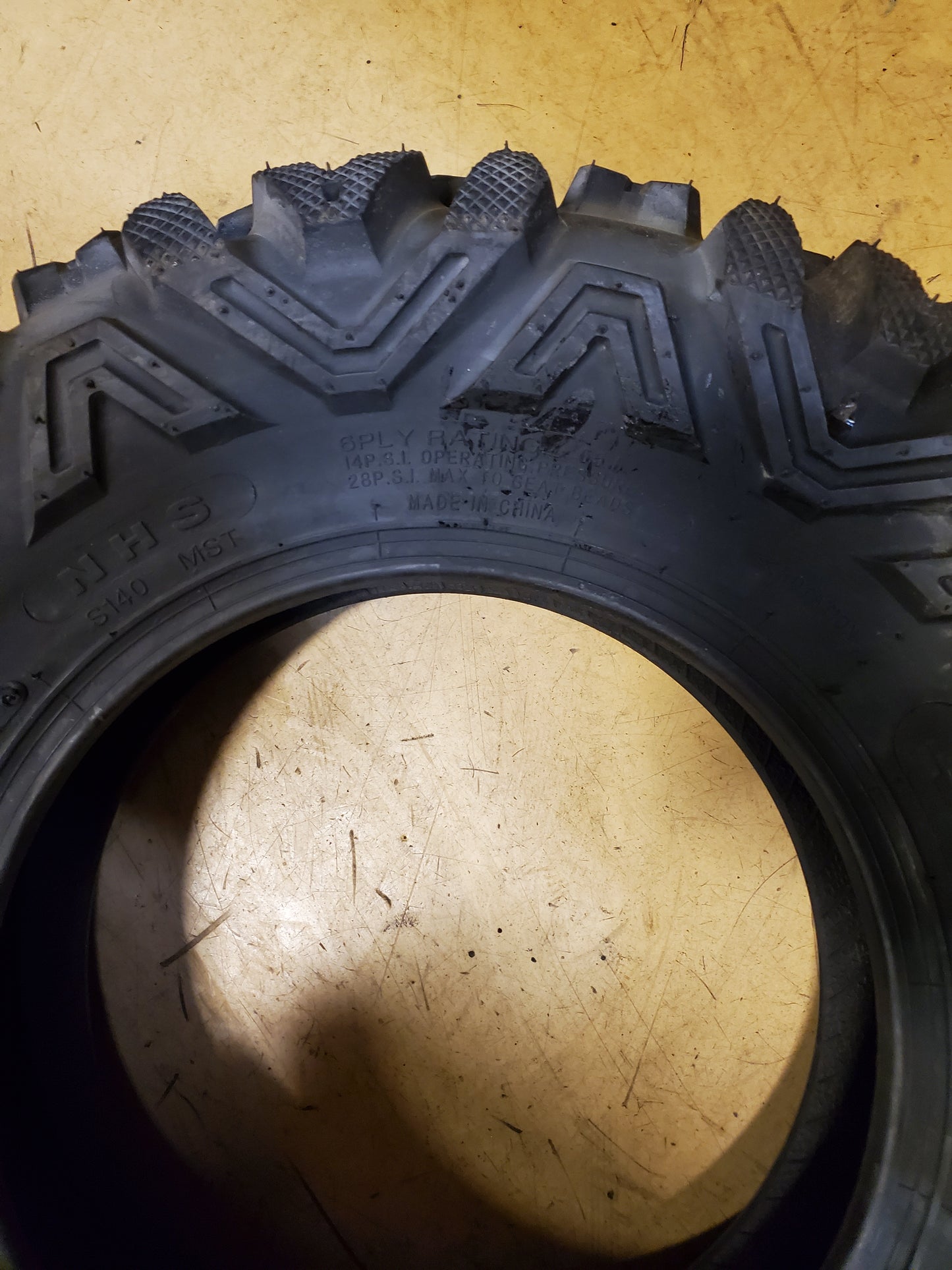NOS SUNF BSW AT 24 8 12 6PLY ATV/UTV TIRE A001240812