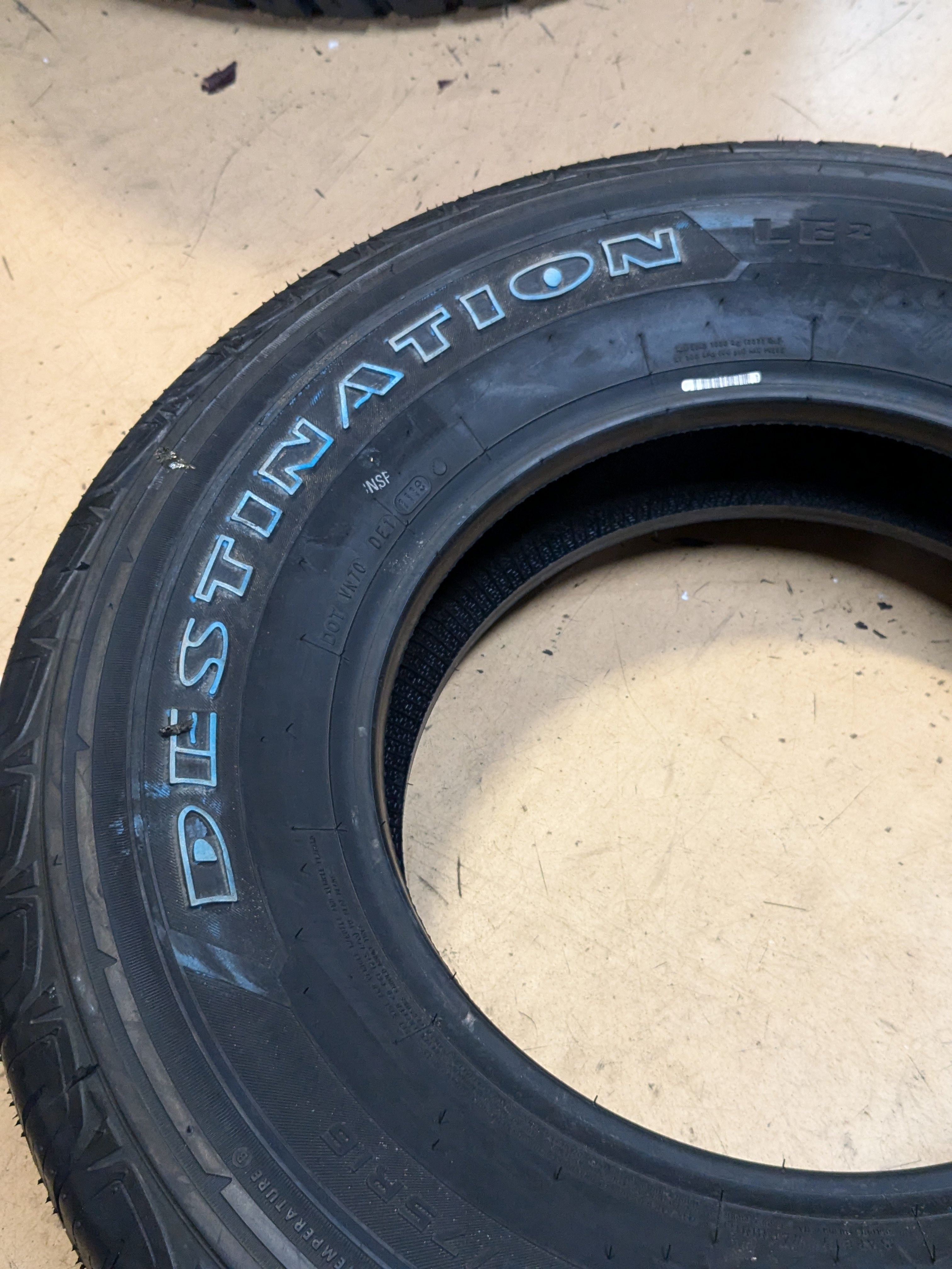 NEW OLD STOCK FIRESTONE DESTINATION LE2 RWL P 245 75 16 109T SL ALL SEASON TIRE 097657