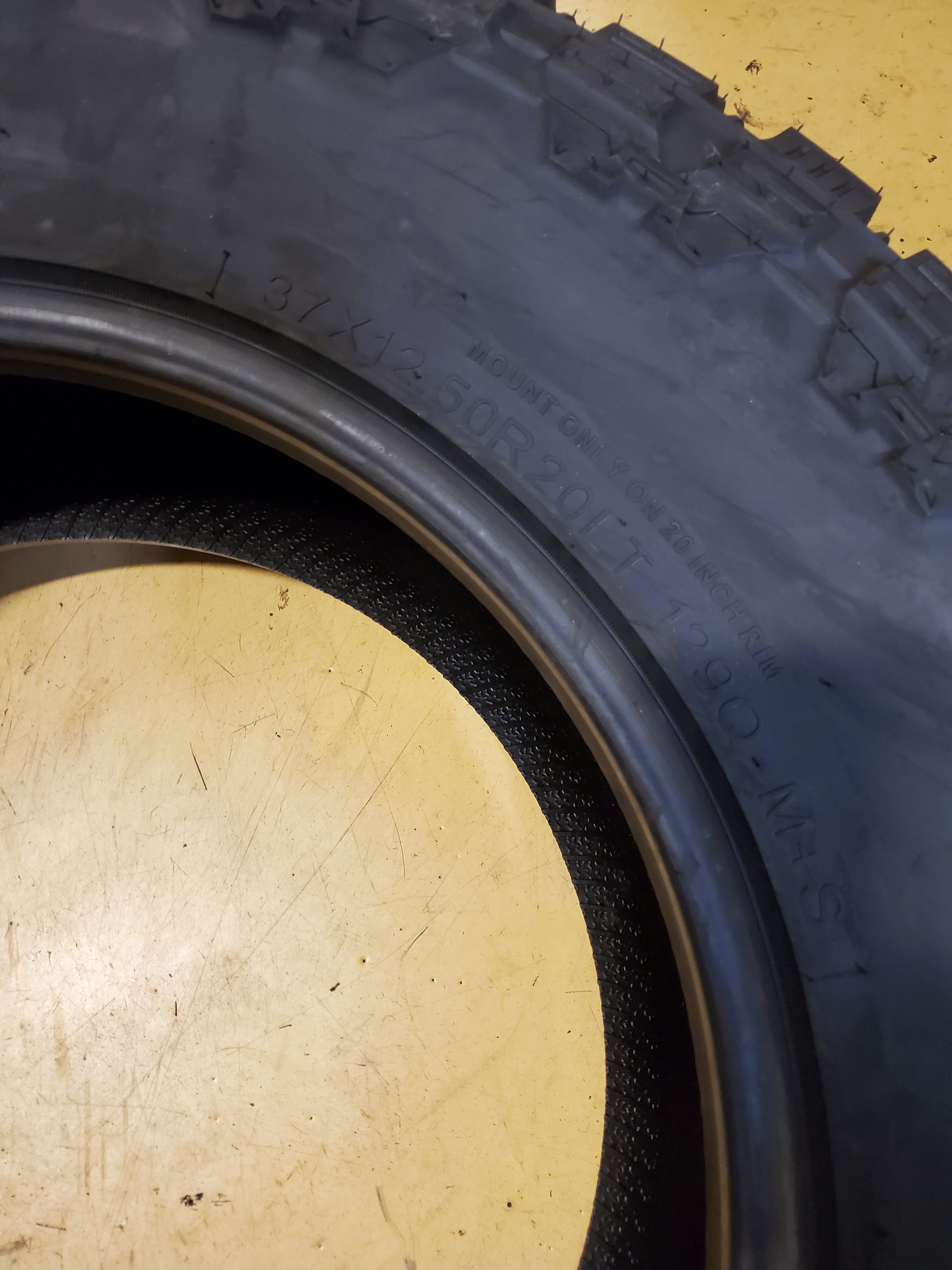 (KSL ONLY) 2 CENTENNIAL DIRT COMMANDER M/T BSW LT 37 12.5 20 129Q 12PLY MUD TIRE TCD2037125F