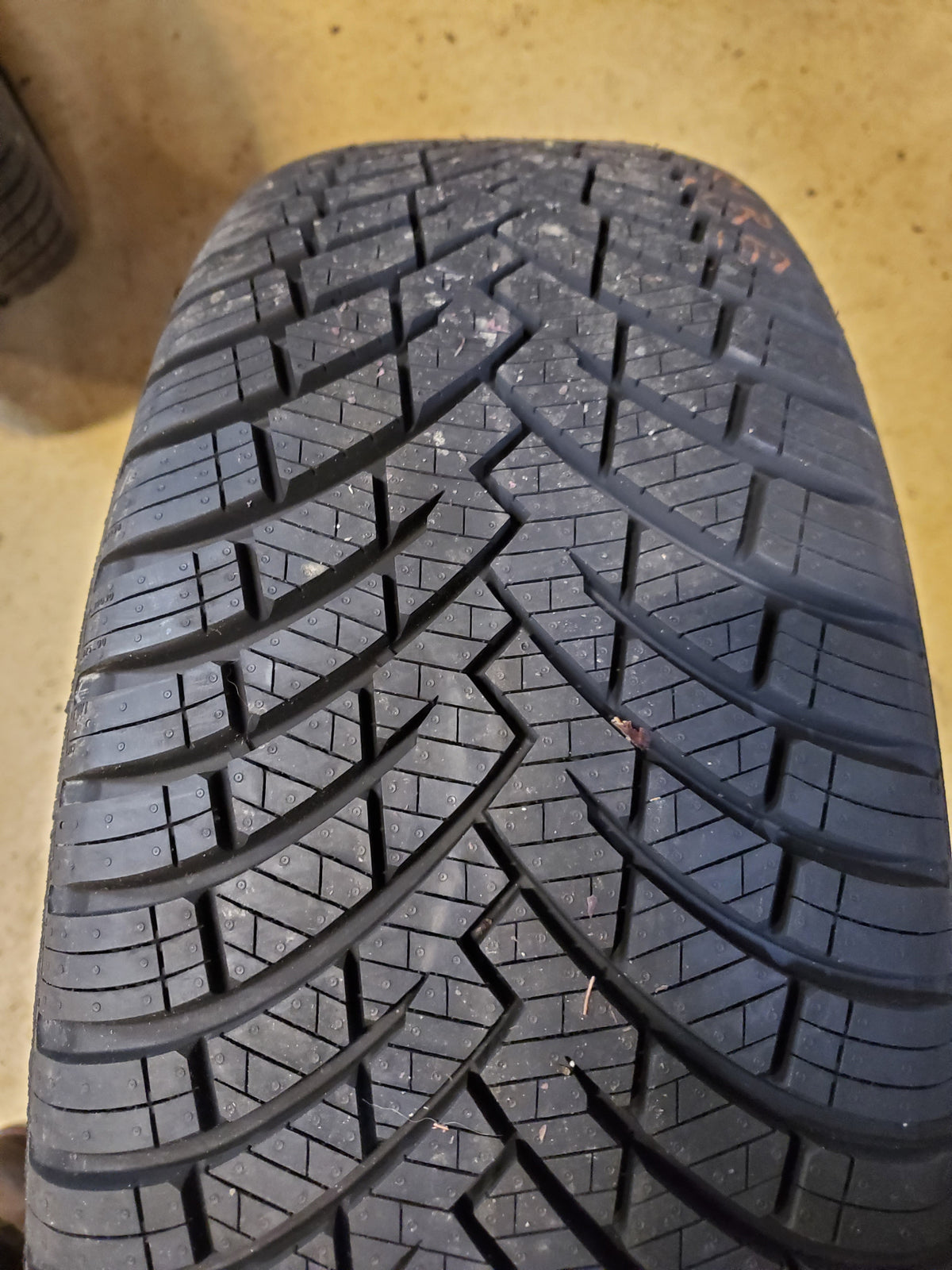 2 PIRELLI SCORPION WEATHERACTIVE BSW P 225 65 17 102H ALL WEATHER TIRE 4515600