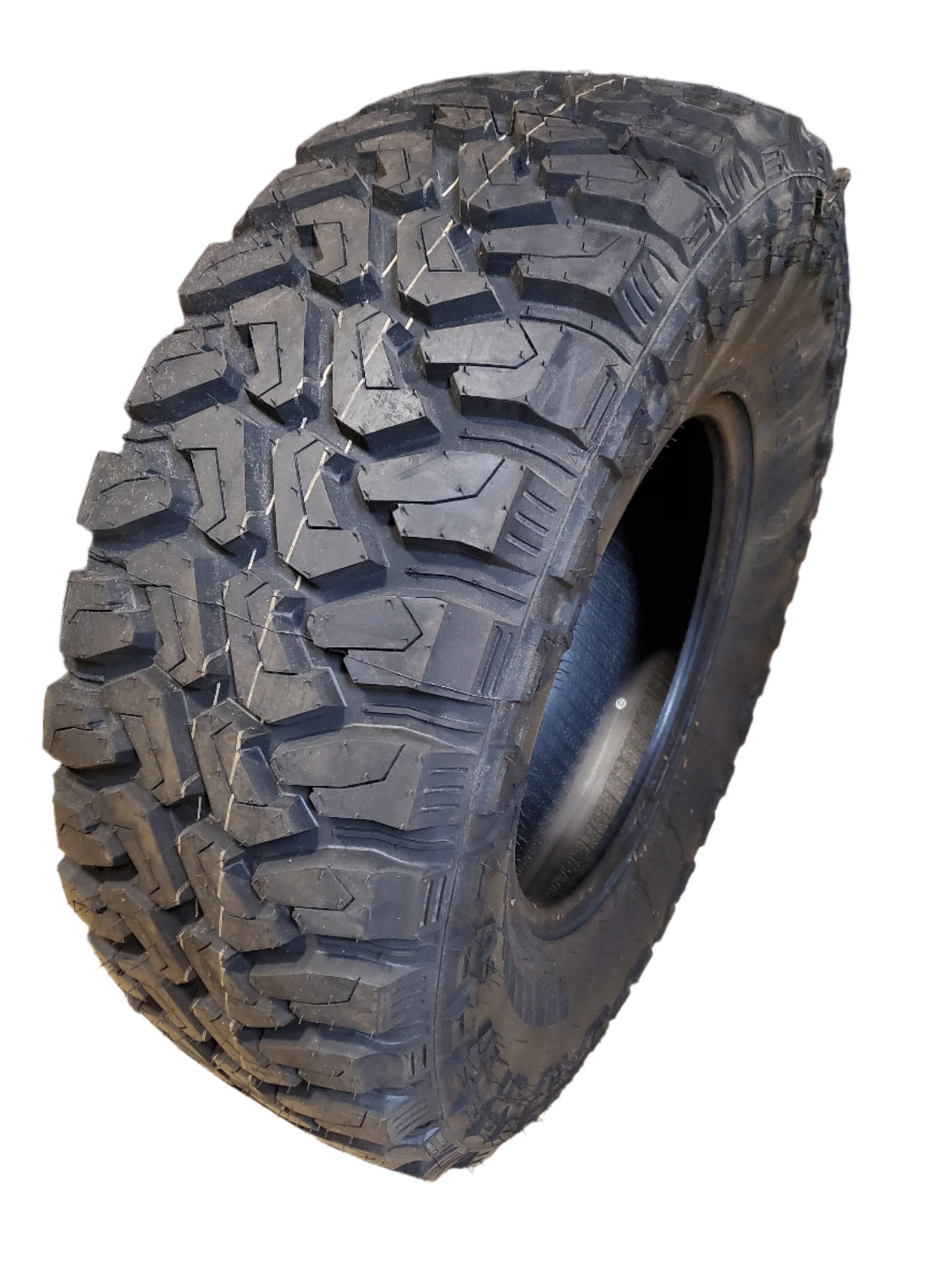 2 CENTENNIAL DIRT COMMANDER M/T BSW LT 35 12.5 17 121Q 12PLY MUD TCD1735125F