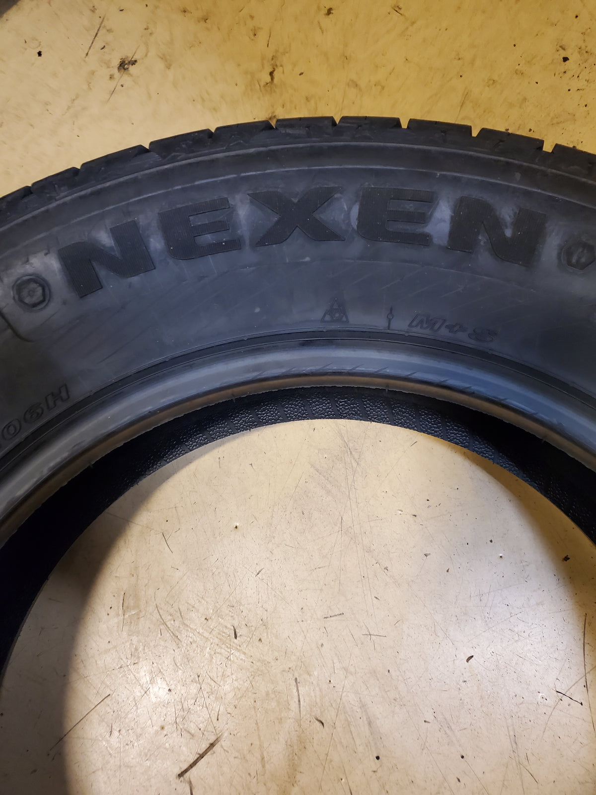 2 NEXEN ROADIAN HTX 2 BSW P 235 65 18 106H ALL WEATHER TIRE 17963NXK