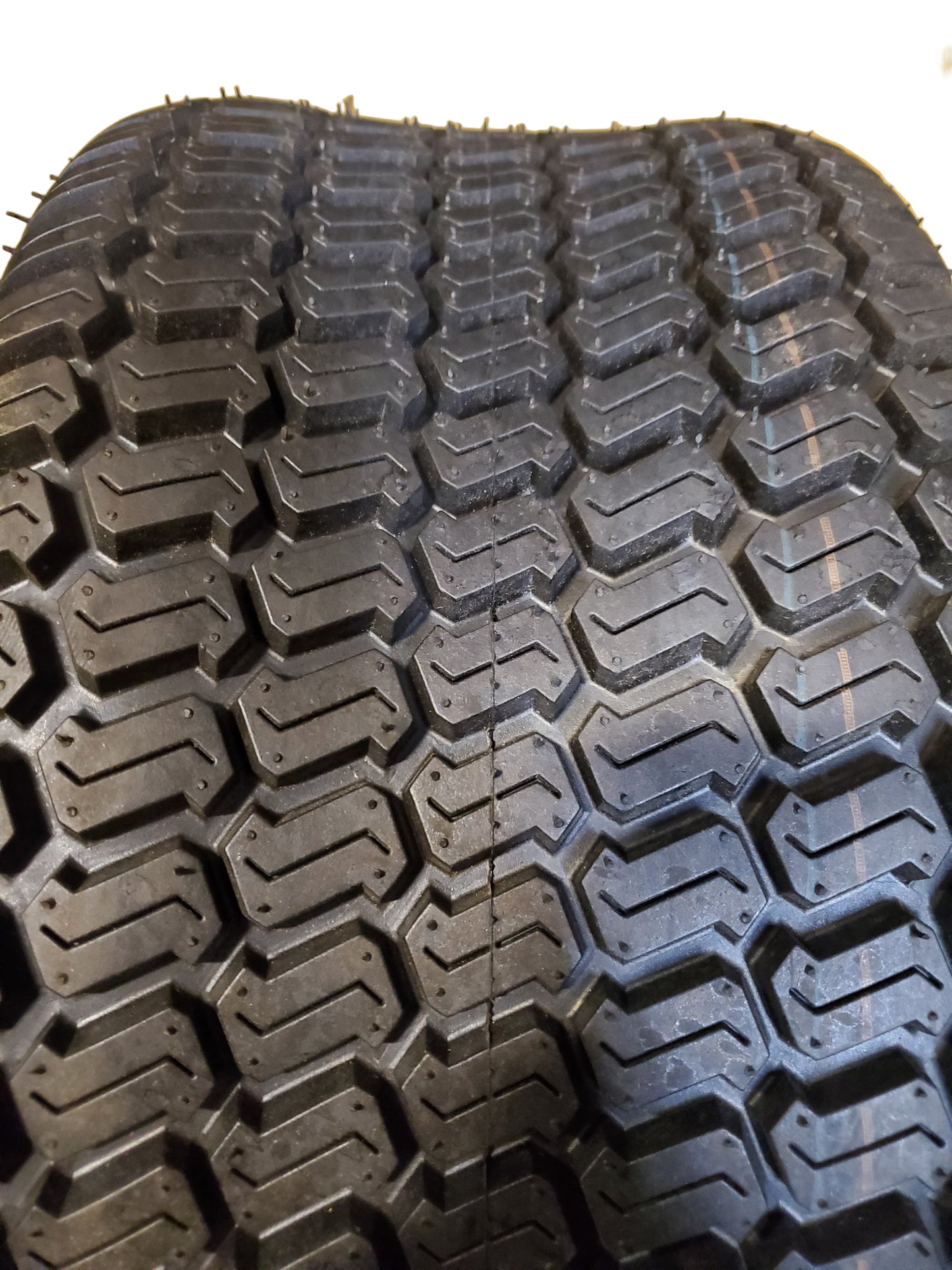 HOOSIER WHEEL BSW  23 10.5 12 4PLY LAWN TIRE K813020