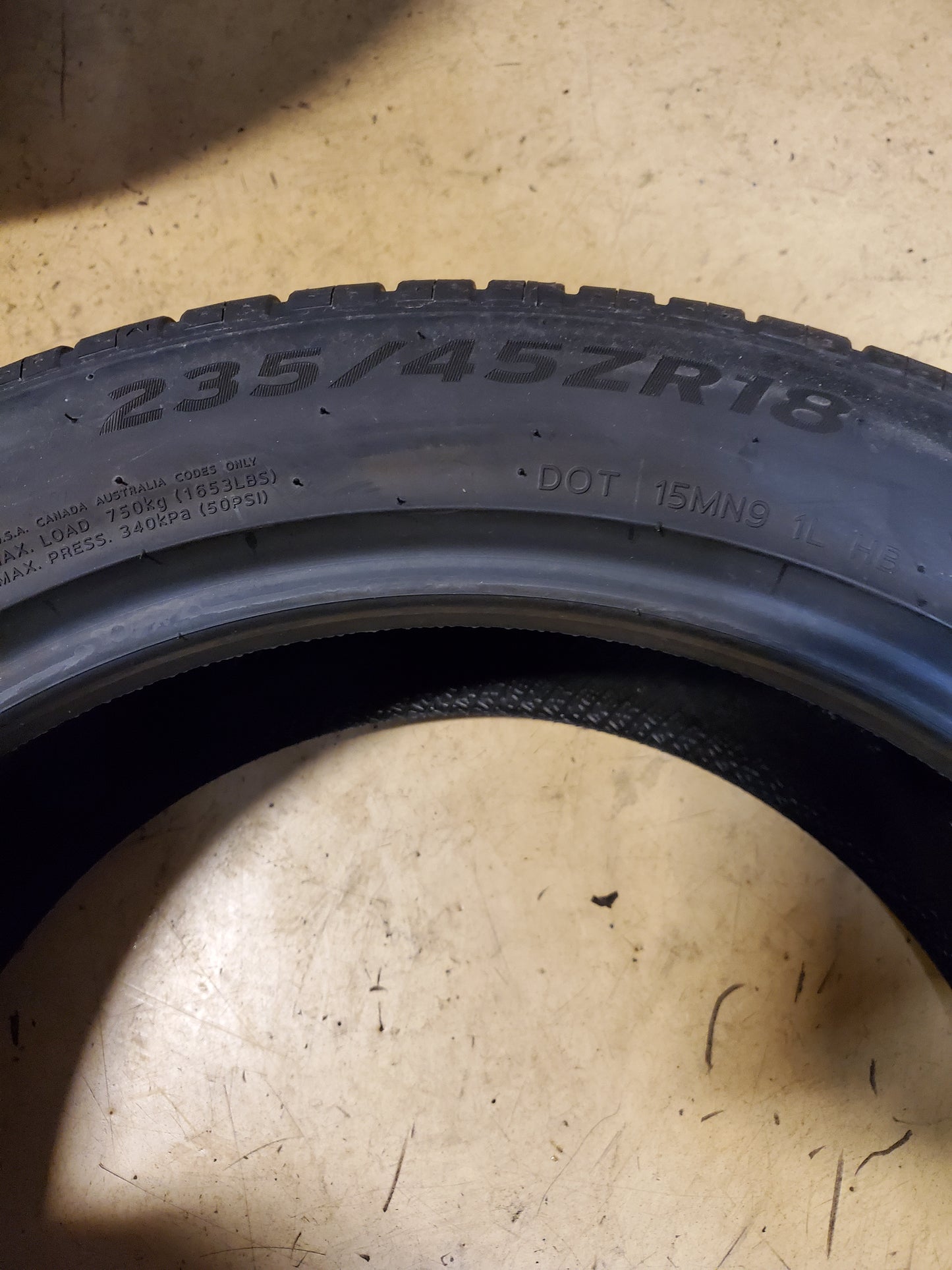 HANKOOK VENTUS S1AS BSW P 235 45 18 98W UHP TIRE 1028523
