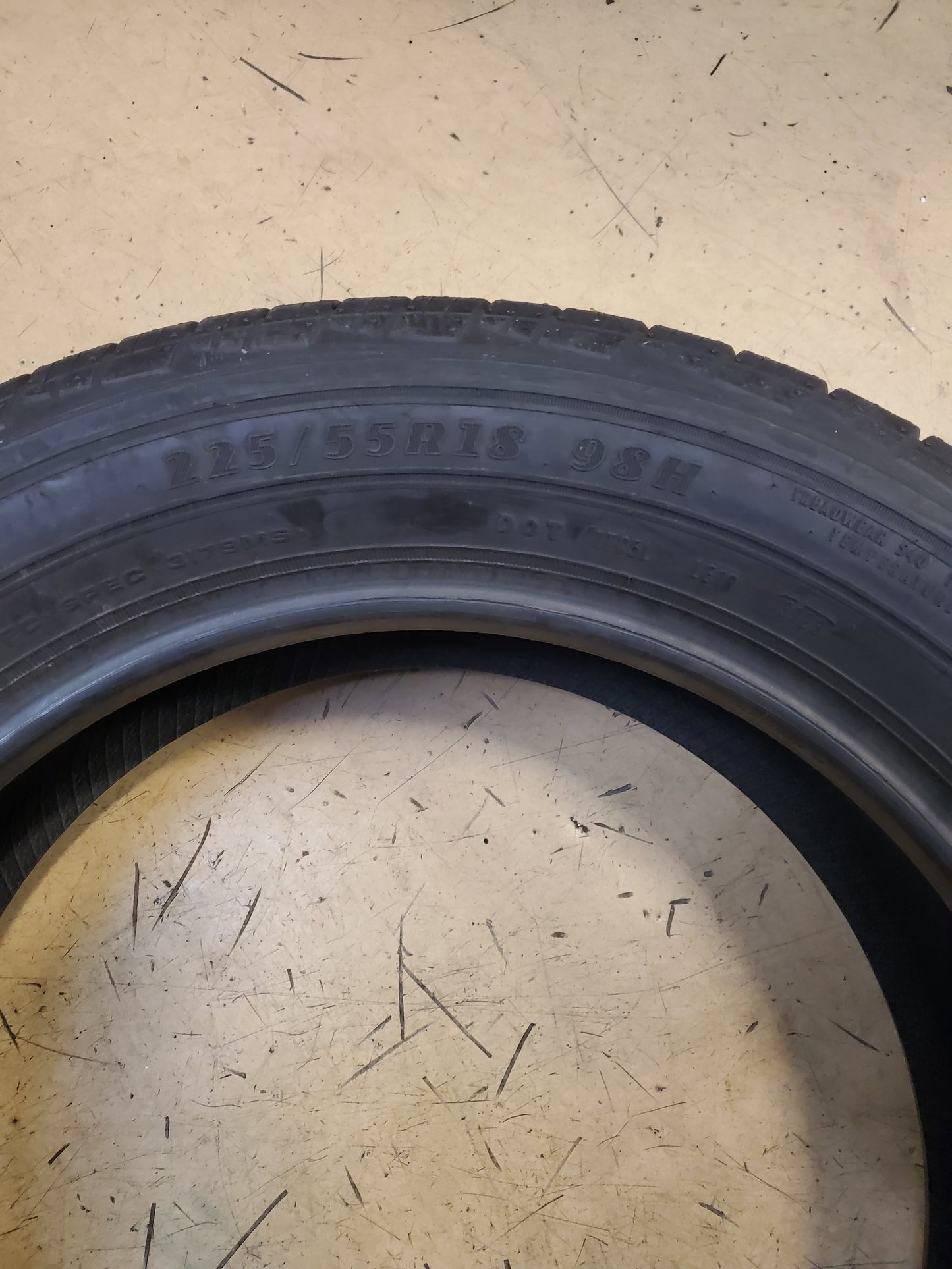 GOODYEAR ASSURANCE FINESSE BSW P 225 55 18 98H ALL SEASON TIRE 681935630