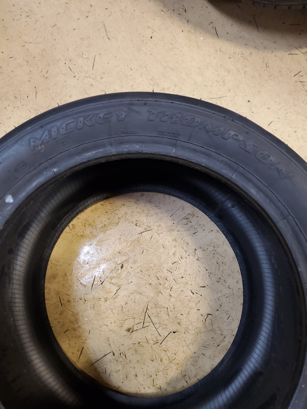 MICKEY THOMPSON ET STREET R BSW P 325 35 18 RACING TIRE 255593