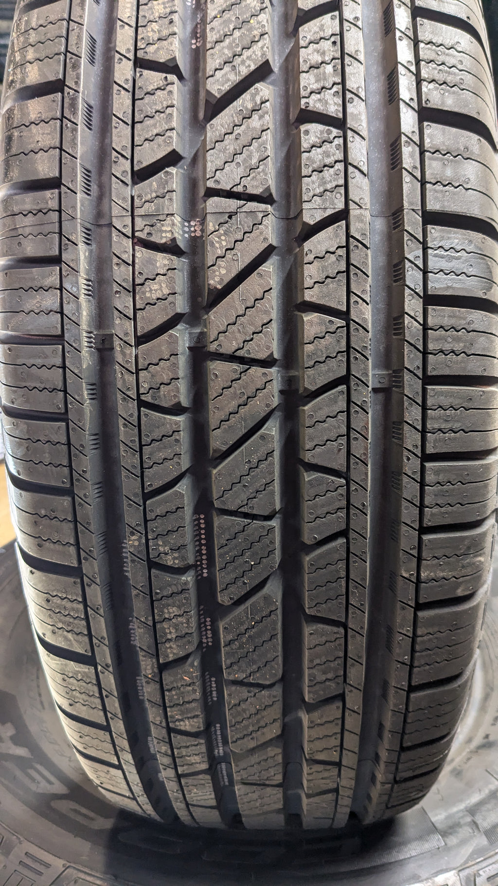 COOPER DISCOVERER SRX BSW P 255 70 17 112T ALL SEASON TIRE 90000086289