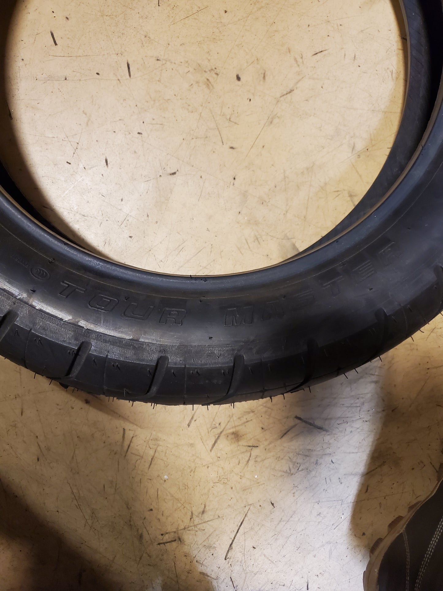 SHINKO 230 TOUR MASTER BSW 130 90 16 67V FRONT MOTORCYCLE TIRE 874165
