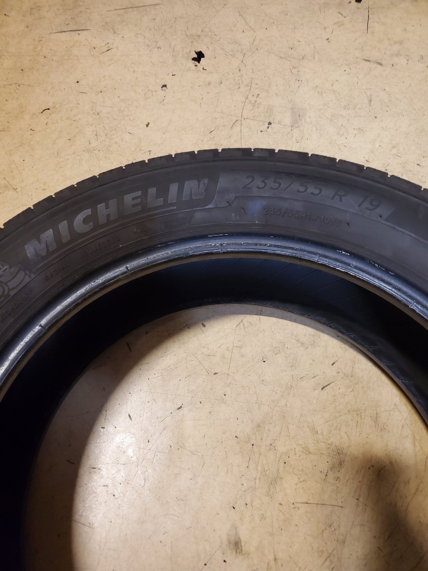 7/32” USED MICHELIN PRIMACY A/S BSW P 235 55 19 101V ALL SEASON TIRE 29730