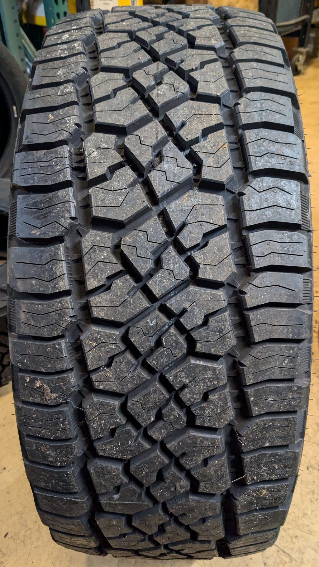 MASTERCRAFT COURSER TRAIL HD BSW LT 35 12.5 18 128R 12PLY TIRE 175081010