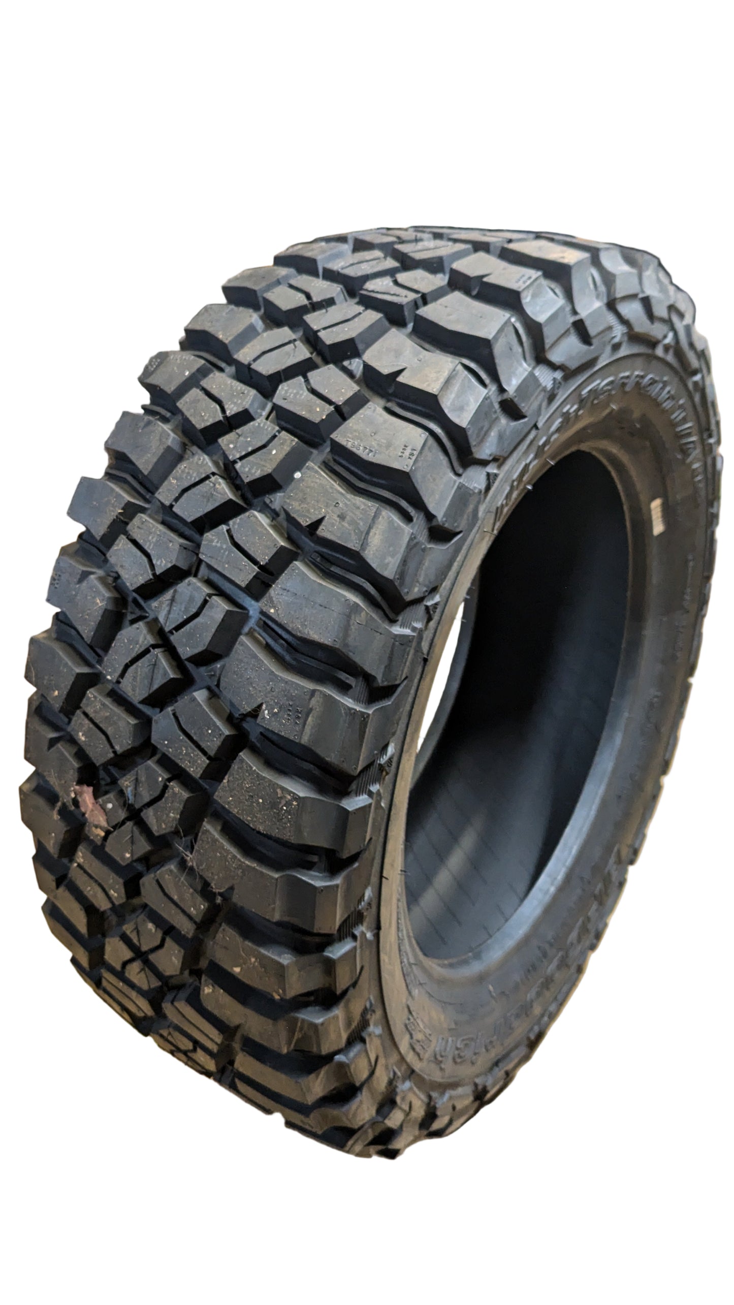 BFGOODRICH MUD TERRAIN T/A KM3 BSW LT 265 60 18 119/116Q 10PLY 81901