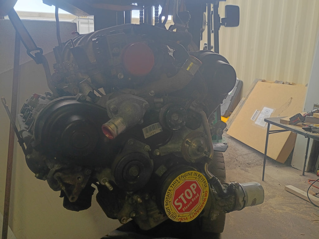 USED GENUINE ENGINE MOTOR 01-04 TOYOTA 4.7L V8 2UZ-N83FC