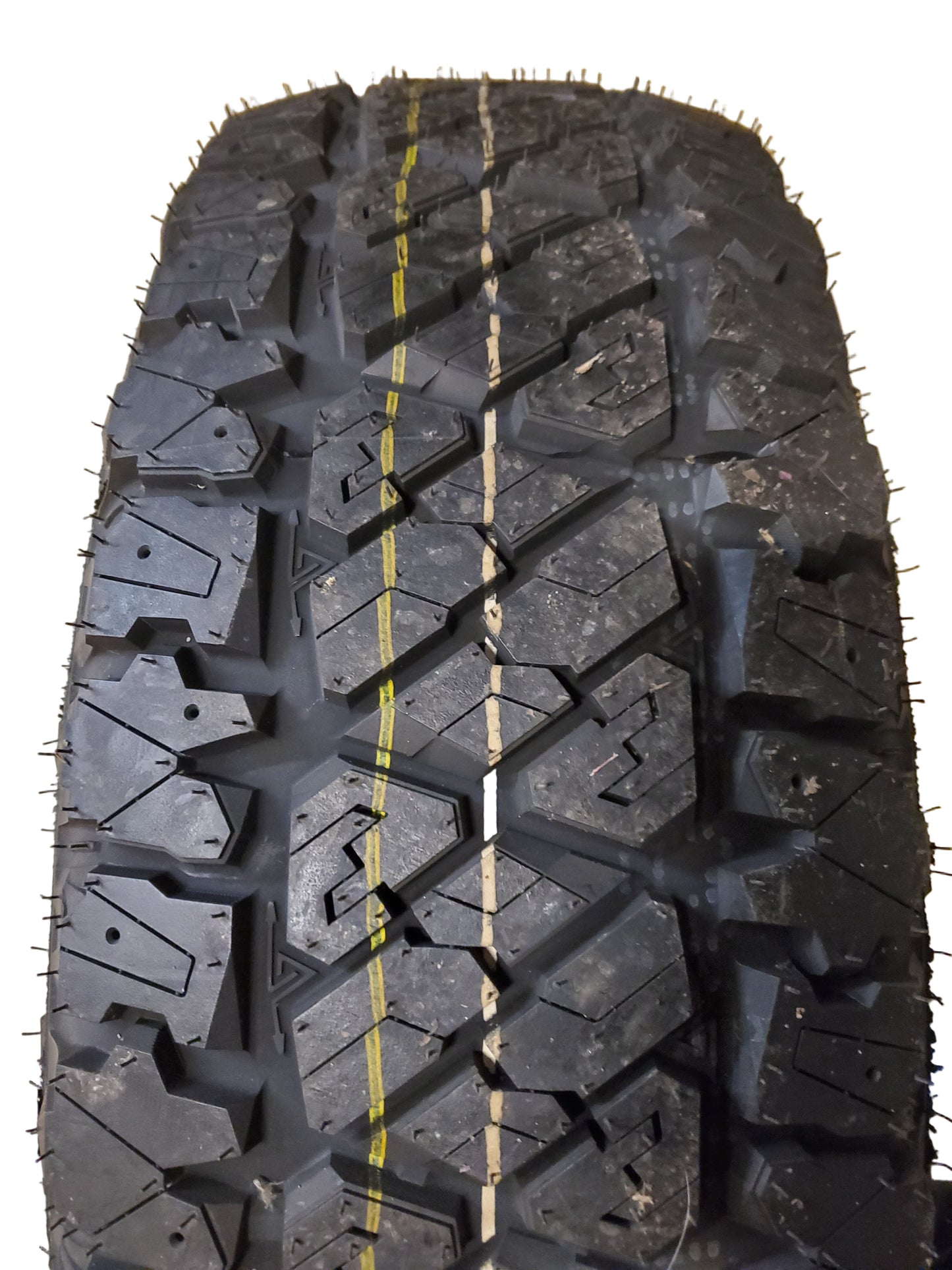 AMERICUS RUGGED A/TR BSW P 265 75 16 116T ALL TERRAIN TIRE AMD1705