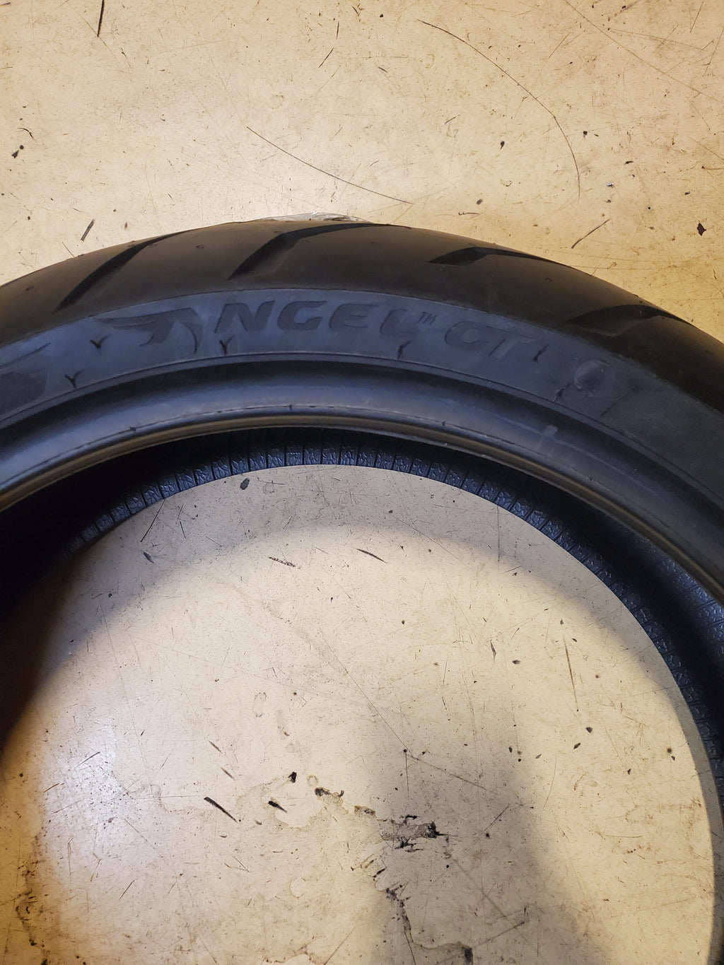 PIRELLI ANGEL GT BSW  190 50 17 73W REAR MOTORCYCLE TIRE 2321300