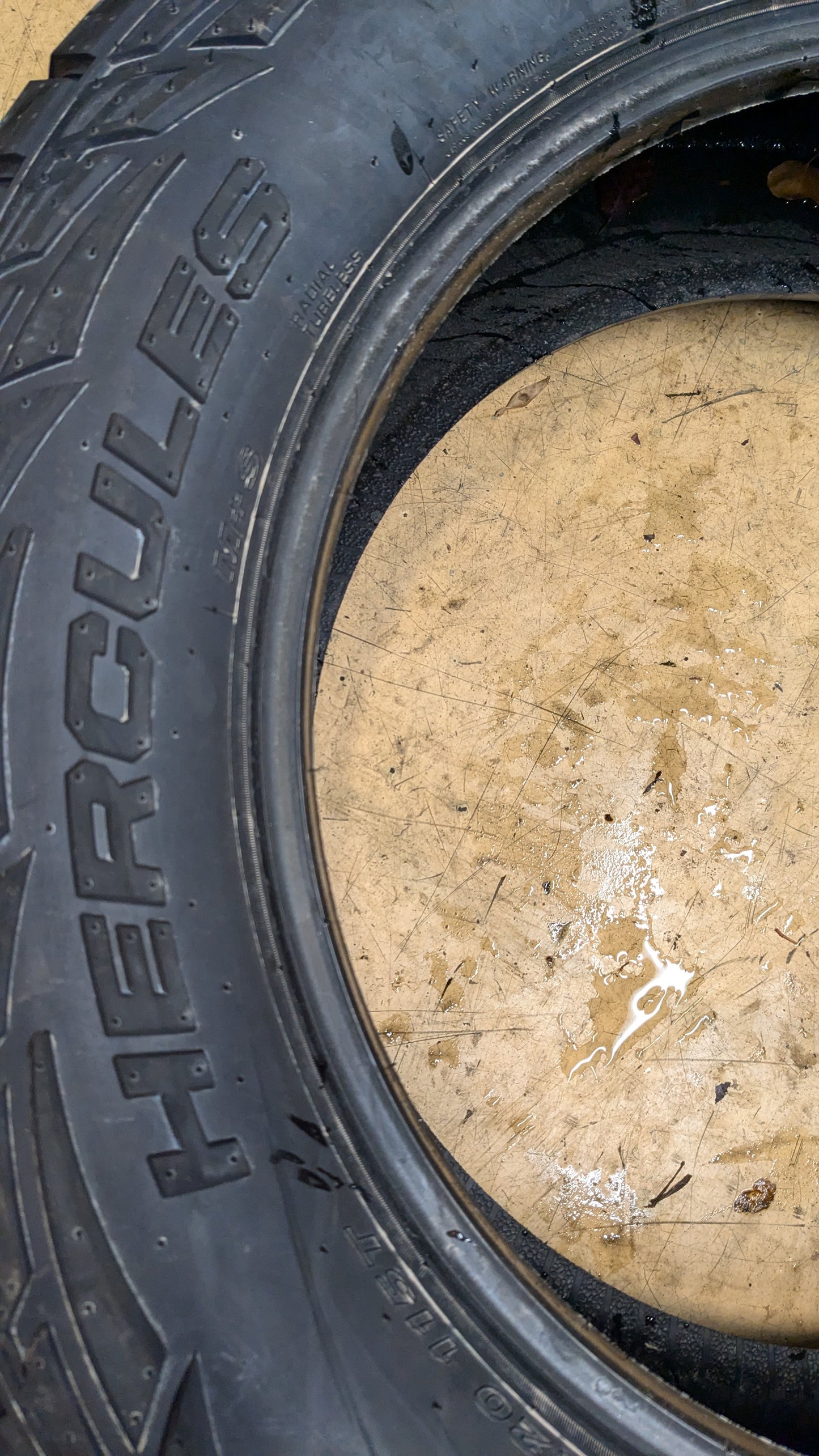 HERCULES TIS OFFROAD BSW P 275 60 20 115T RUGGED TERRAIN TIRE 98803