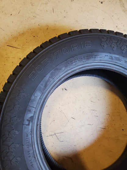 2 NOKIAN OUTPOST APT BSW P 205 70 16 97H ALL TERRAIN TIRE T432129