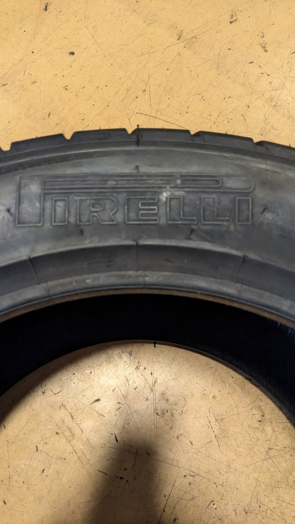 PIRELLI TRACK RAIN FIA WHA BSW  325 705 18 RAIN TIRE 32570518