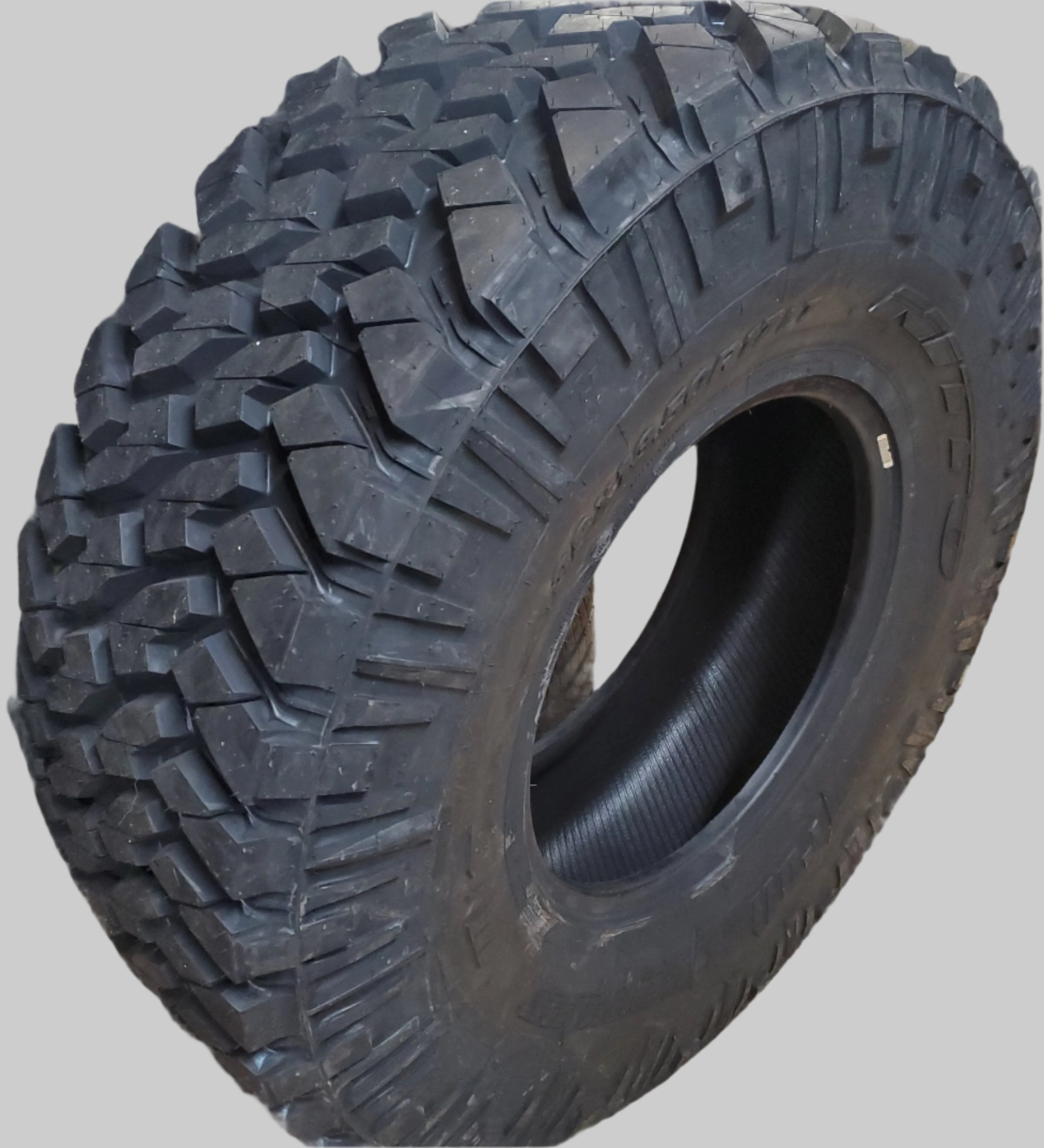 (KSL ONLY) 2 NITTO TRAIL GRAPPLER M/T BSW LT 38 13.5 17 121Q LRD 8PLY MUD TERRAIN TIRE 374200