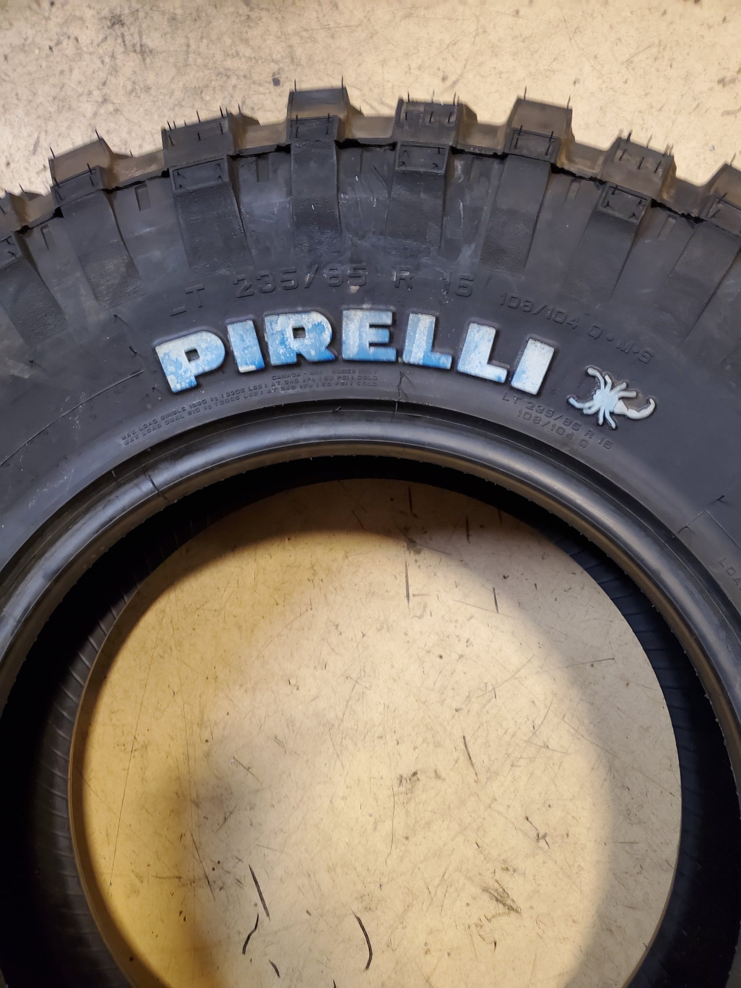PIRELLI SCORPION MUD RWL LT 235 85 16 108/104Q 6PLY MUD TIRE 1488800