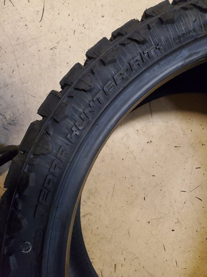 VENOM POWER TERRA HUNTER R/T+ LT 33 12.5 24 106Q 12PLY RUGGED TIRE TVPRT17