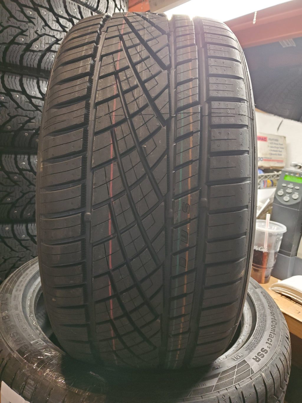 CONTINENTAL EXTREMECONTACT DWS 06 PLUS BSW P 255 45 17 98W UHP TIRE 15573180000