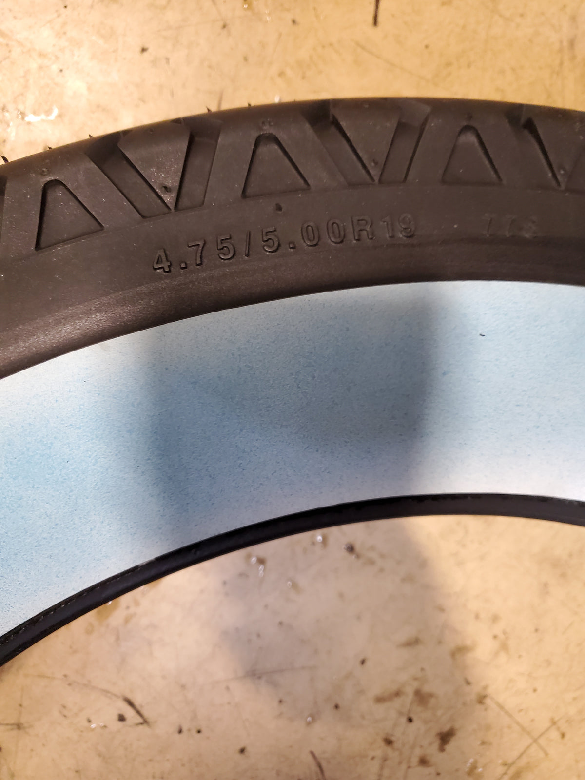 AMERICAN CLASSIC RADIAL WWW 4.75 5 19 COKER TIRE TIRE 700325