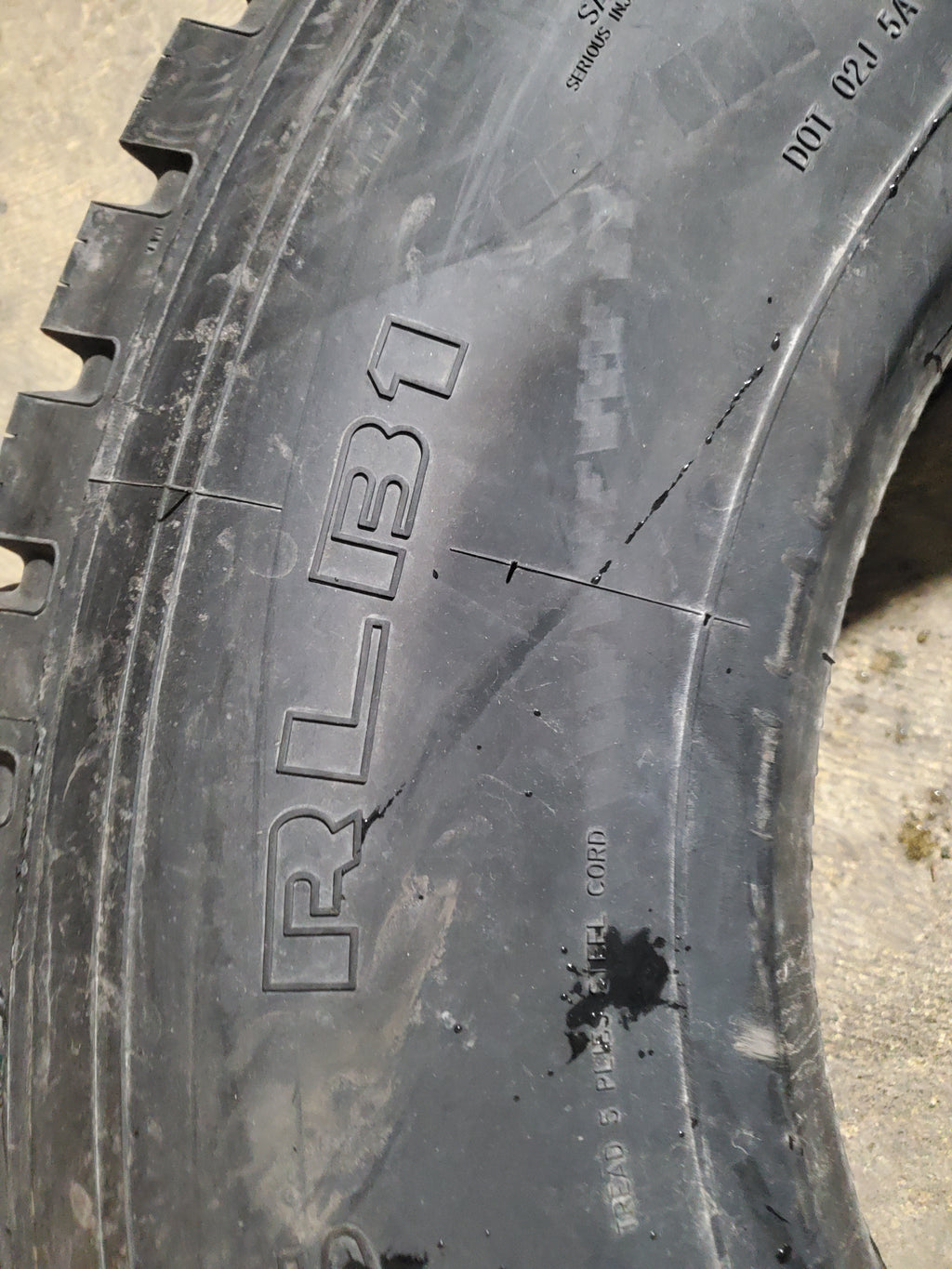 DOUBLECOIN RLB1 BSW LT 10 22.5 141/139L 14PLY DRIVE TIRE 1133410225