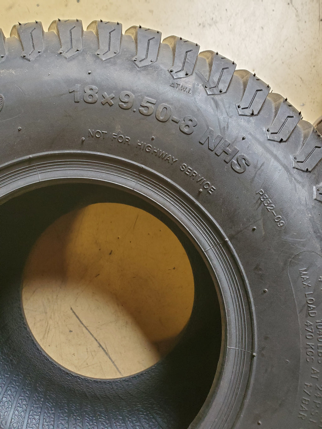 WANDA N766 BSW 18 9.5 8 4PLY LAWN TIRE W189508