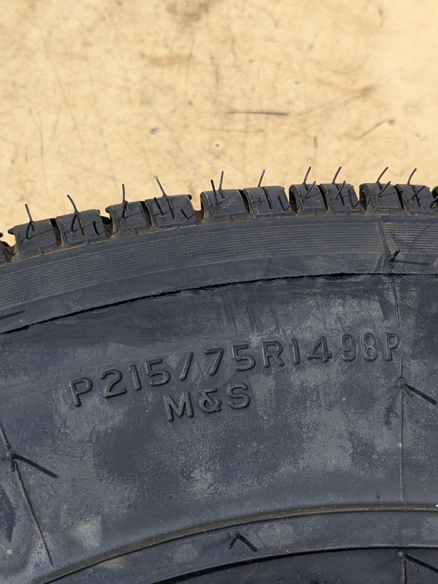 NEW OLD STOCK COKER CLASSIC NOSTALGIA WW 2-1/2" P 215 75 14 98P TIRE 538900