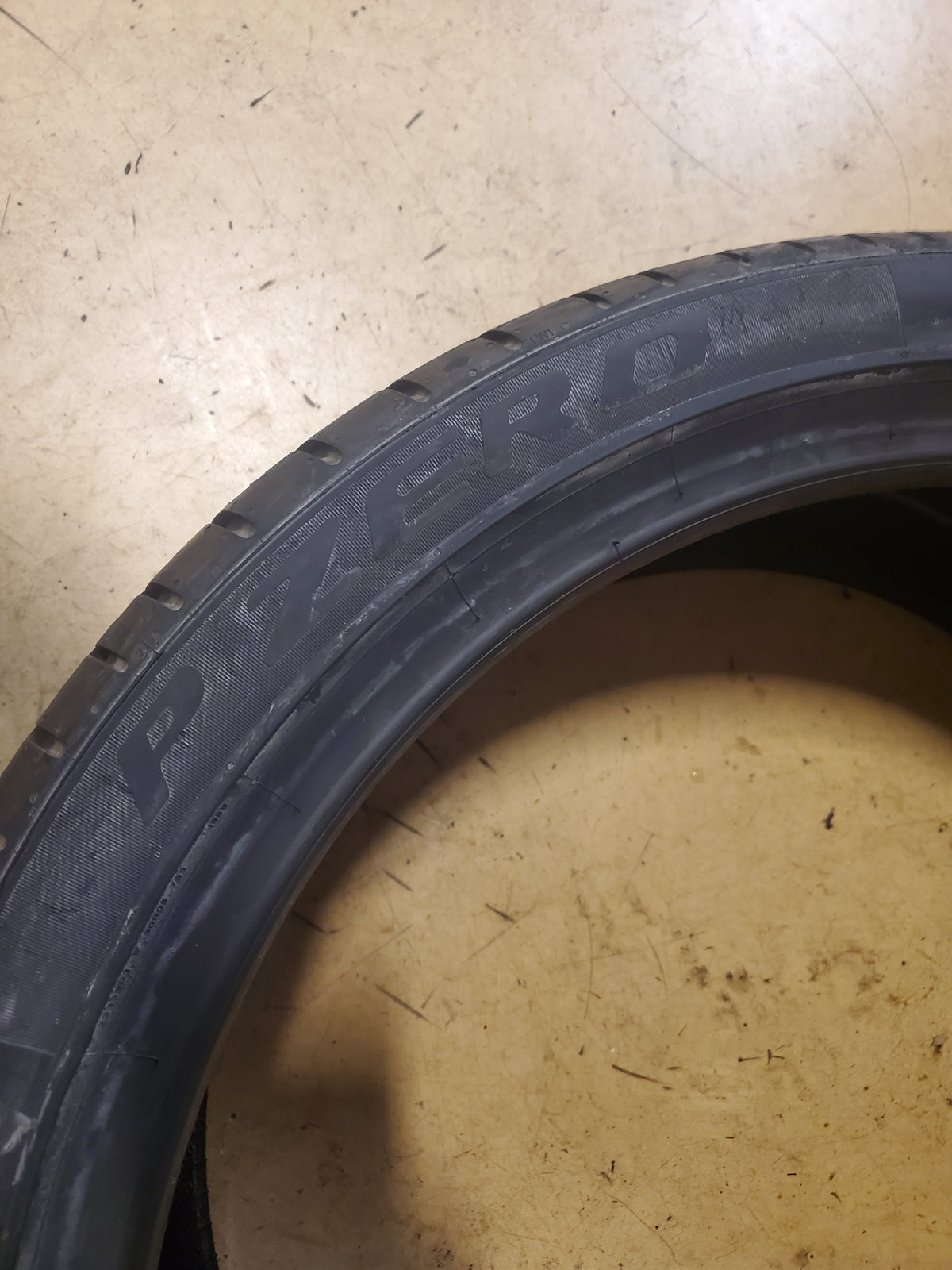 2 PIRELLI P ZERO PZ4 BSW P 265 35 21 101Y XL UHP TIRE 2761000