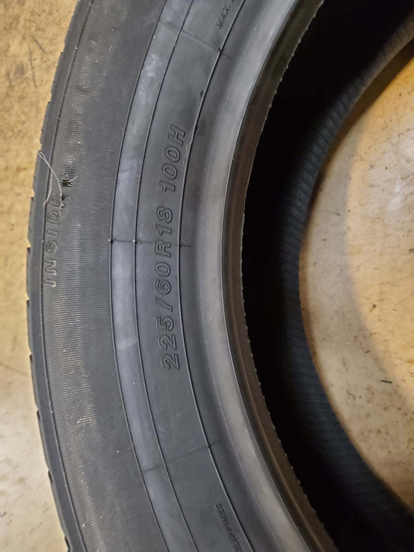 YOKOHAMA AVID ASCEND GT BSW P 225 60 18 100H ALL SEASON TIRE 110132736