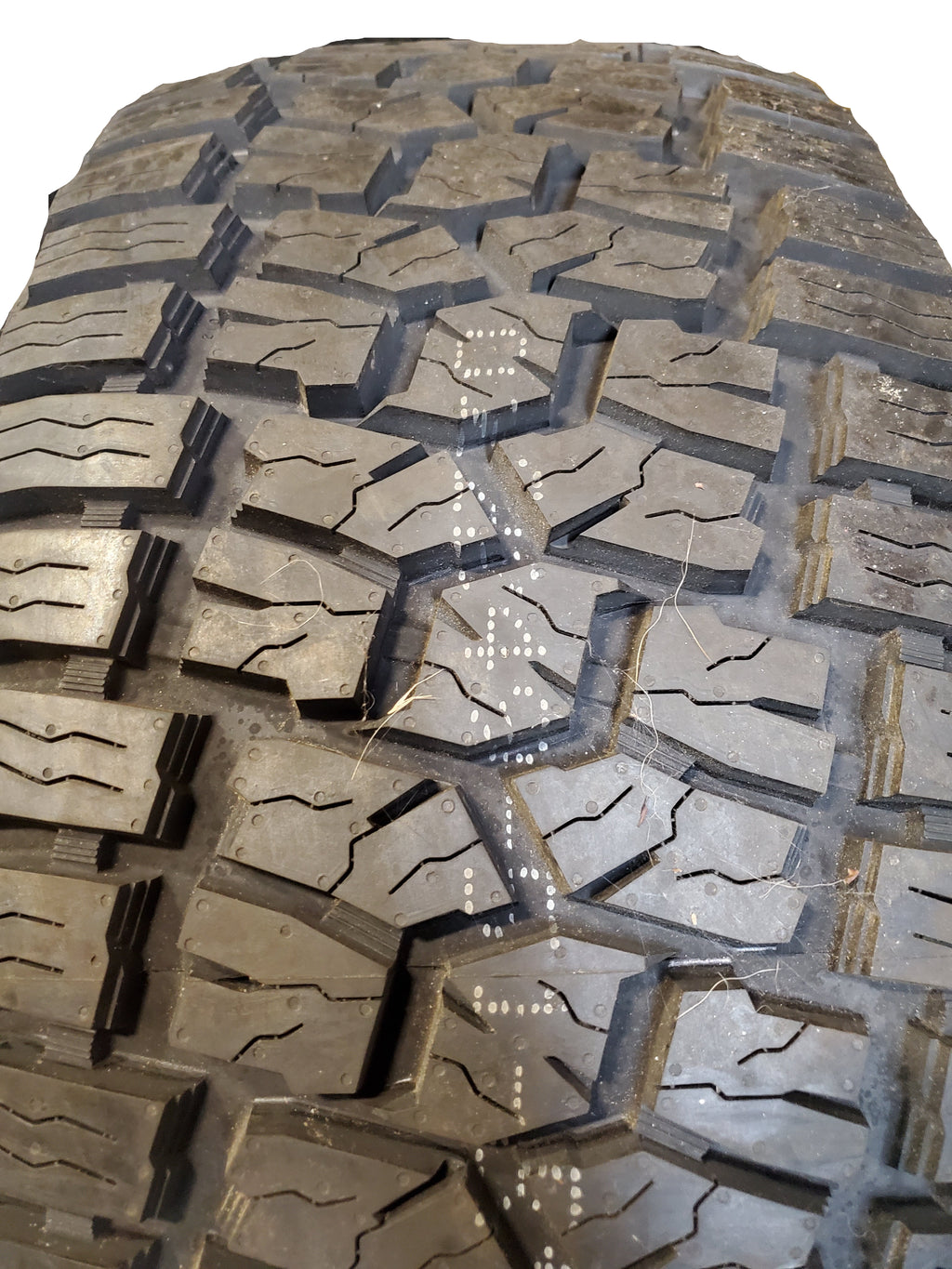 ARISUN ARESTA A/T ZG06 BSW LT 35 12.5 22 121Q 12PLY ALL TERRAIN TIRE TH41747