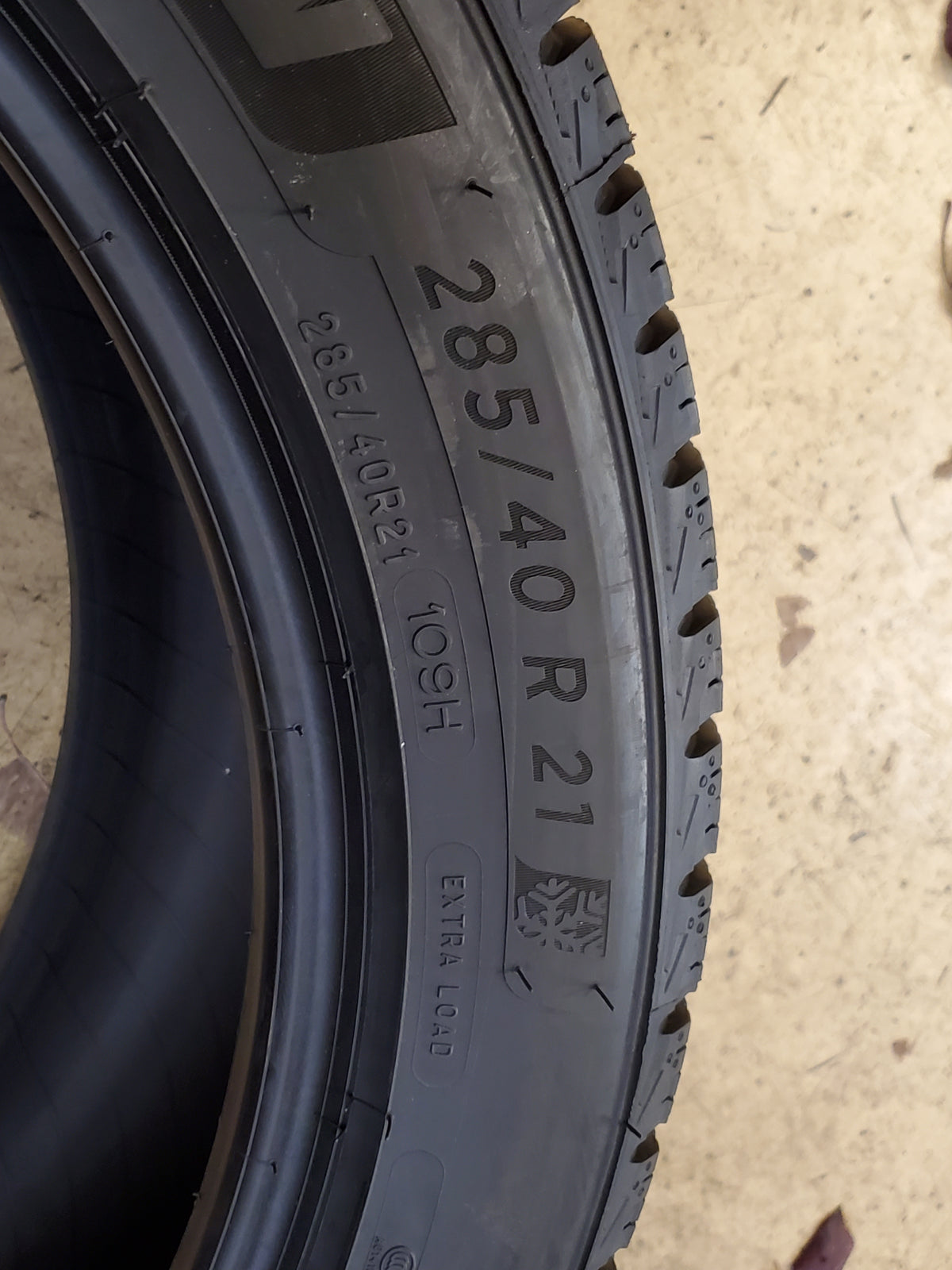 2 MICHELIN X-ICE SNOW SUV BSW P 285 40 21 109H XL WINTER TIRE TT23499