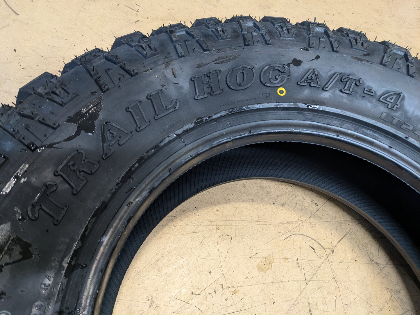 KANATI TRAIL HOG A/T-4 BSW LT 245 75 17 121/118Q E ALL TERRAIN TIRE LTH1724575E