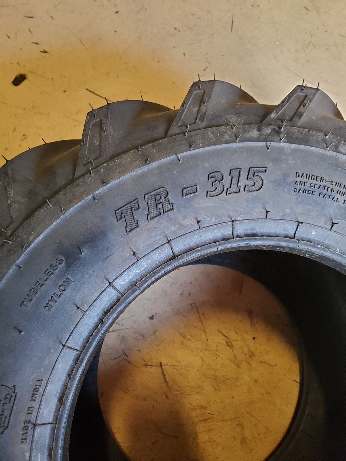 NOS BKT TR-315 BSW  26 12 12 12PLY FARM TIRE 94022397