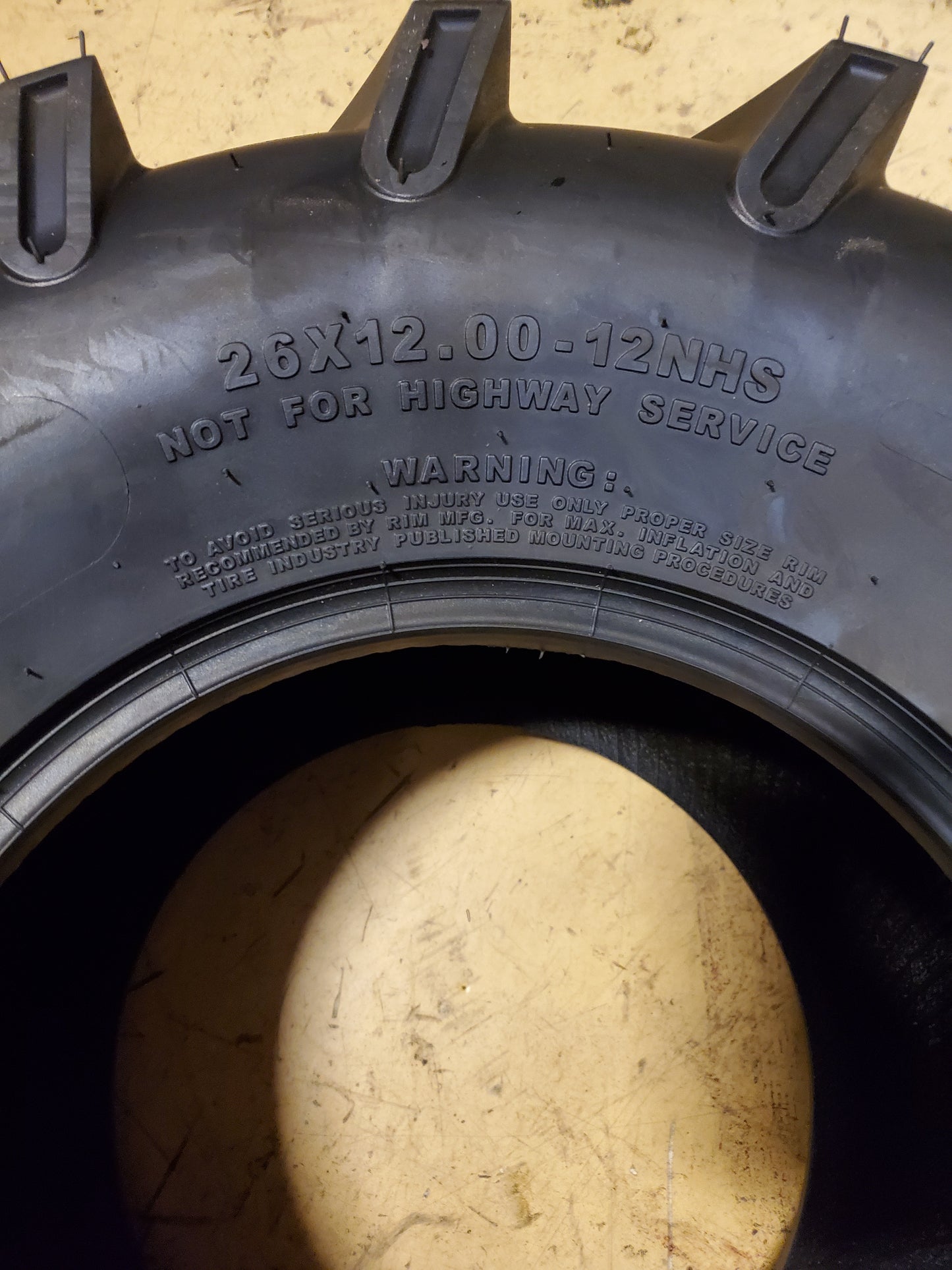 OTR LAWN TRAC 100A3 BSW 26 12 12 4PLY LAWN TIRE T1000426120012