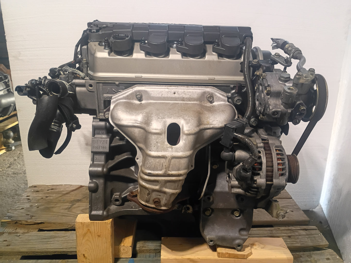 01-05 HONDA CIVIC MOTOR D17Z1 VTEC 1.7L 4 CYL (ENGINE ONLY)
